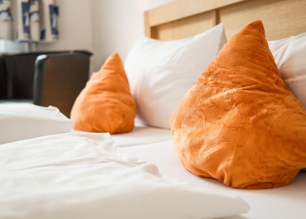 Hotel Tum Stueuermann ビューズム エクステリア 写真